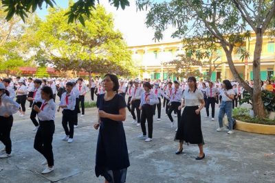 Hoạt động giữa giờ lên lớp của thầy cô và học sinh Trường THCS Xuân Tân!